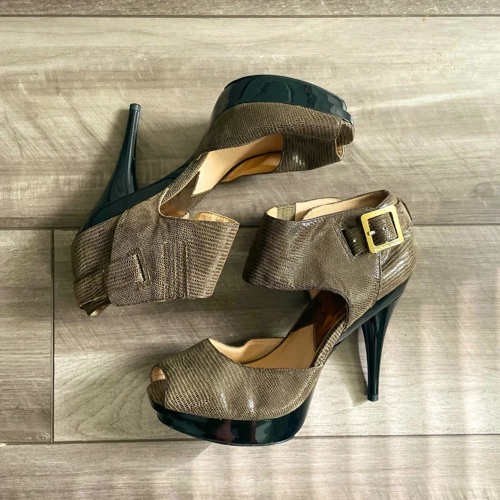 Michael Kors snake skin platform heels size 7.5 M - Picture 4 of 6